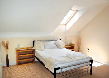 Strand Court Apartments