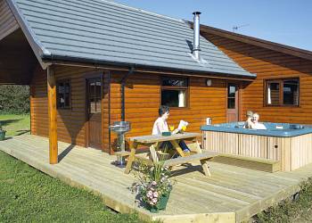 Westfield Lakeland Lodges
