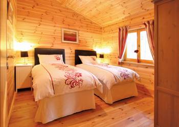 Woodland Park Lodges