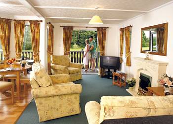 Paradise Lakeside Lodges
