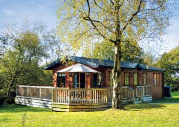 Charlesworth Lodges