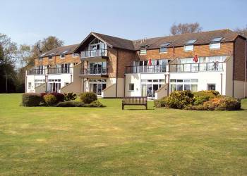 Elmers Court Country Club