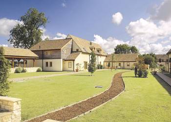Oaksey Country Cottages Holiday Lodges in Wiltshire