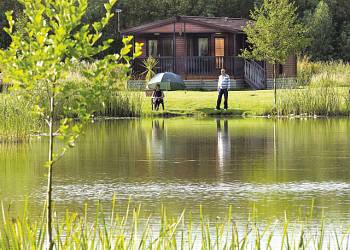 Paradise Lakeside Lodges