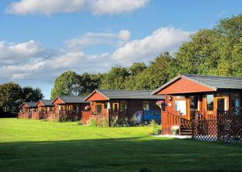 Athelington Hall Farm Lodges