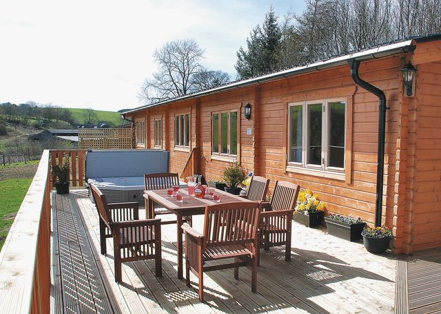Pant Glas Farm Lodges